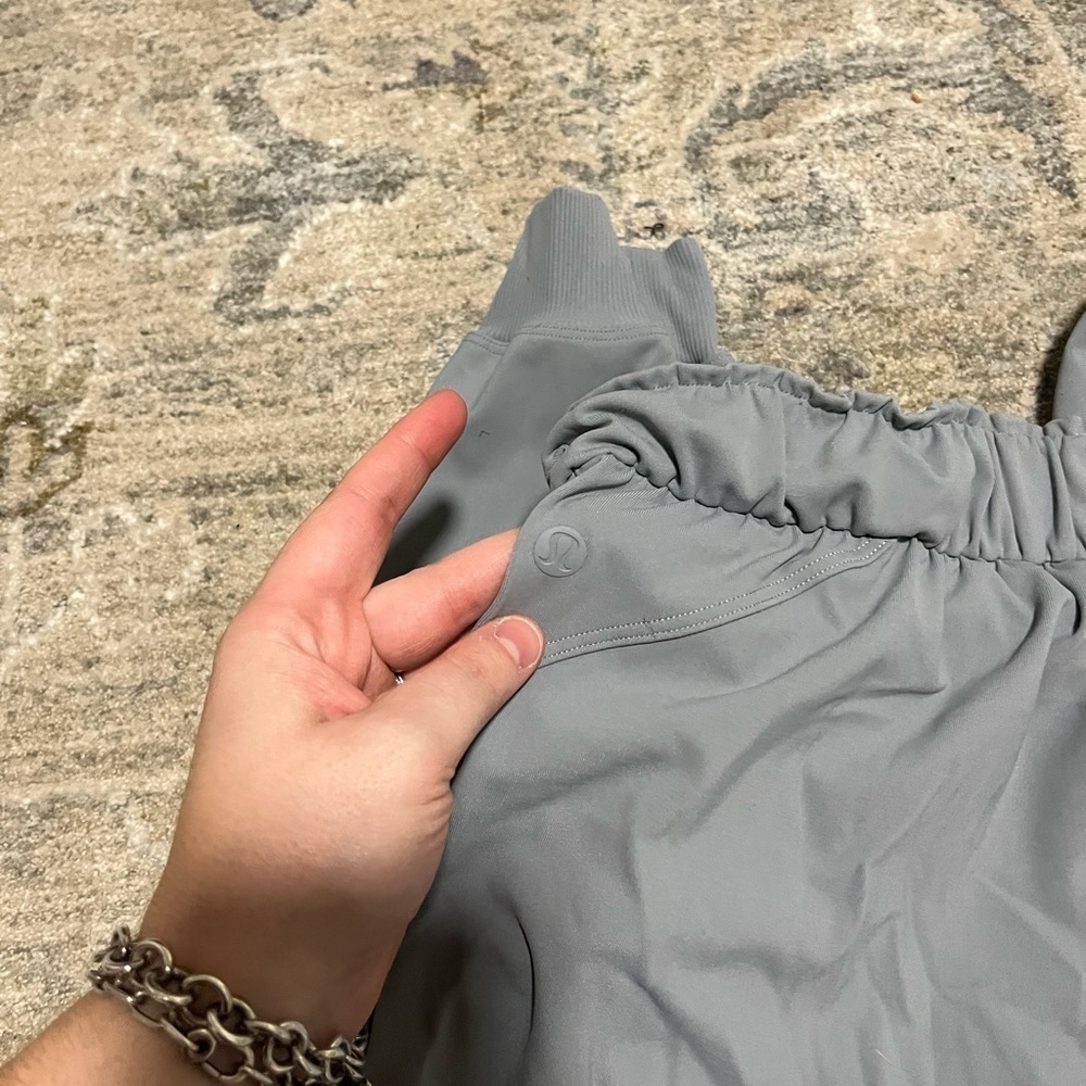 Lululemon Stretch High-Rise Jogger Full Length Chambray 4 - Picture 6 of 6